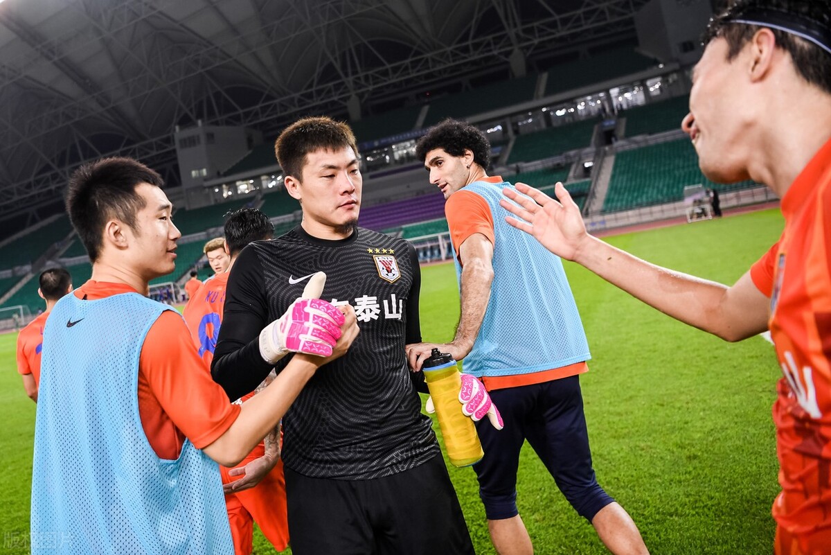 英雄联盟-包含风云突变！山东泰山国际比赛日强势反弹，NBA总决赛版图或变，赛场秩序良好，资深球员宣示担当的词条